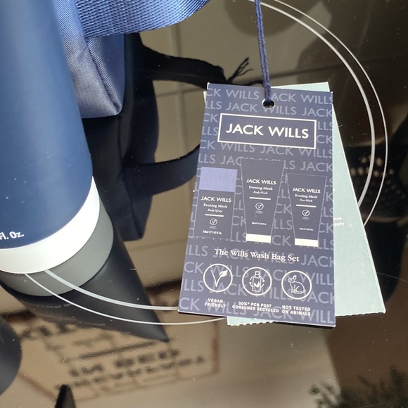 Jack wills - the wills wash bag gift set - vegan friendly - Picture 4 of 4